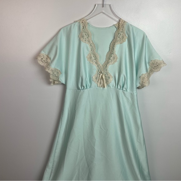 🚦3/$33 St. Michael Vintage U.K. Satin & Lace Nightgown - Bundle Bundle!! - Picture 2 of 9